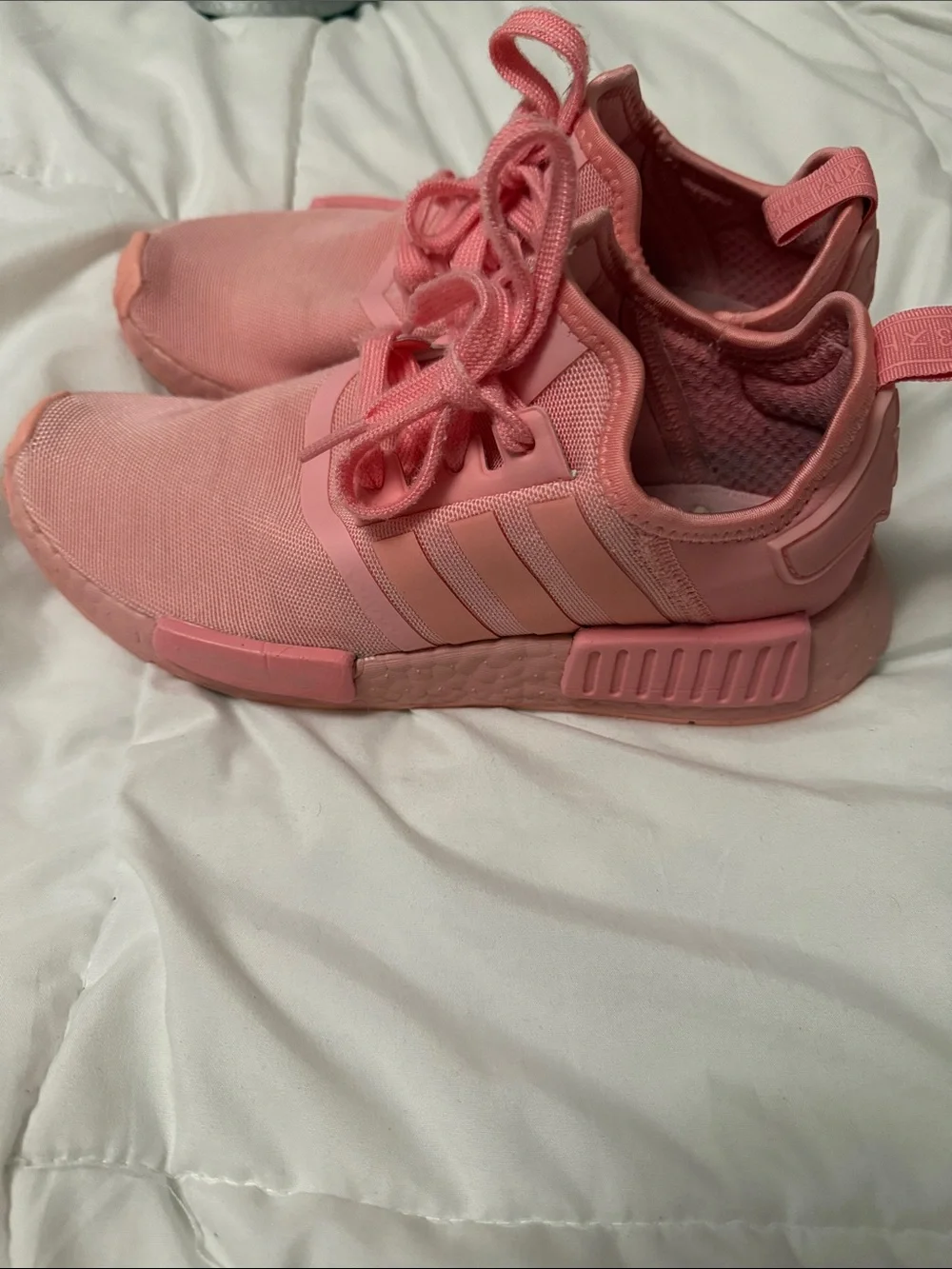 Adidas NMD R1 shoes